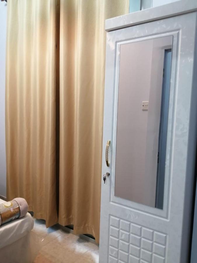 Albarsha 1 Hostel By Phm Dubai Exterior photo